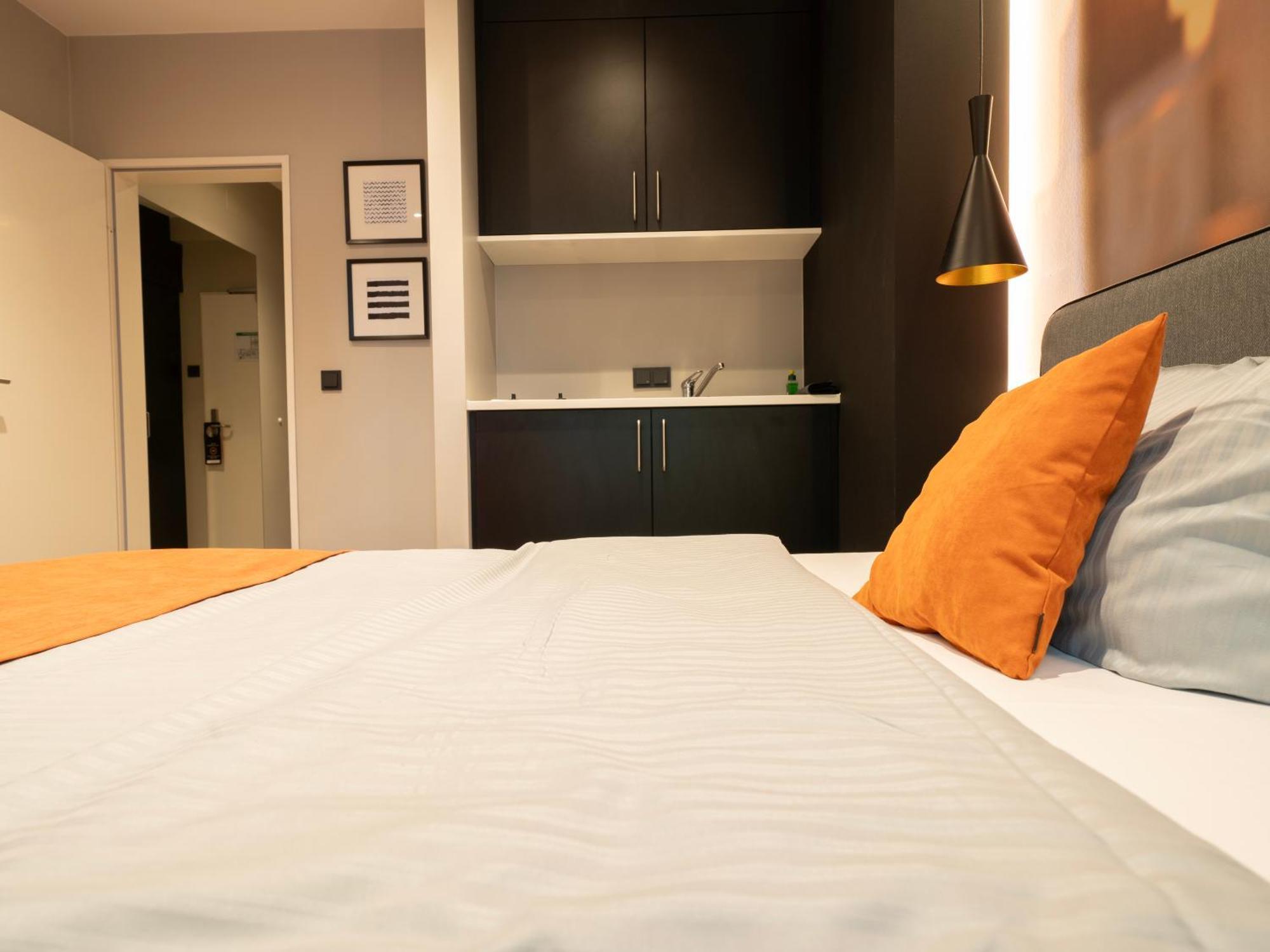 Juststay Ratingen Hotel & Apartments מראה חיצוני תמונה